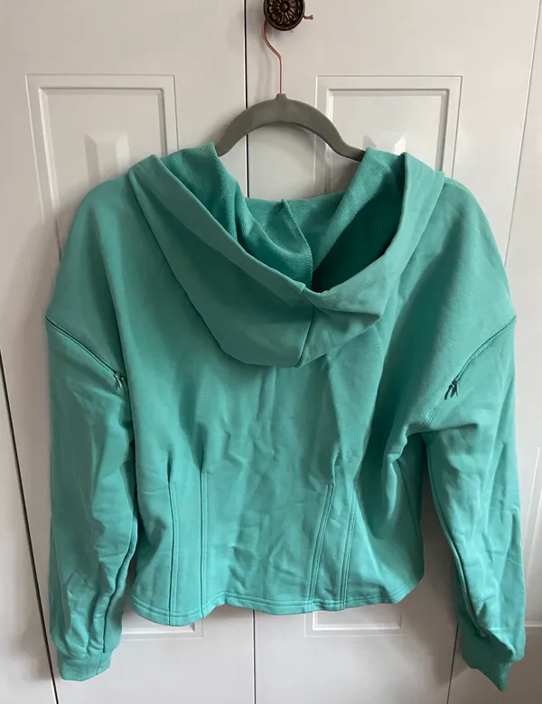 Crop Sweatshirt - Image 3