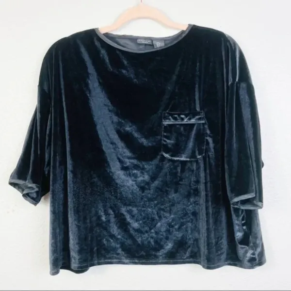 TAHARI Black Velvet Short Sleeve Lounge Top Size Small‎ - Image 5