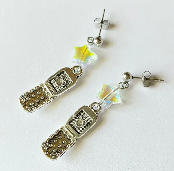 Handmade funky y2k Kawaii retro flip phone & star dangle unisex earrings 💚📱⭐️🌈💕 - Image 2