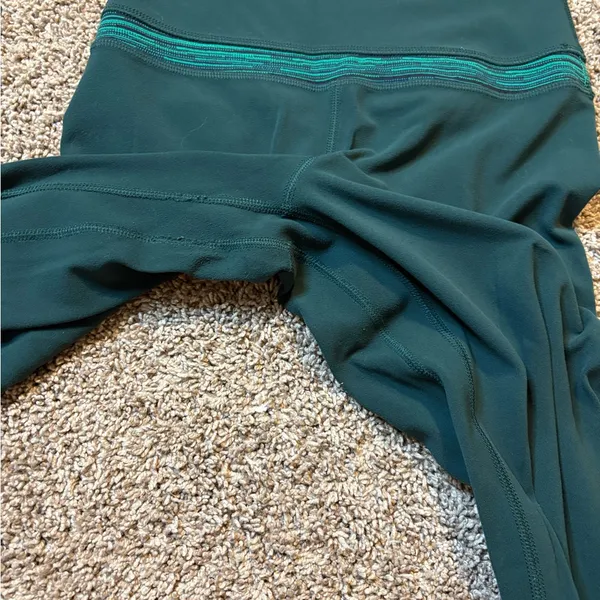 Lululemon Align Leggings - Image 4