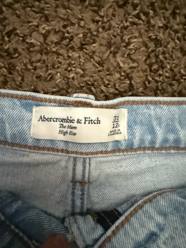 NWOT Abercrombie & Fitch Jeans - Image 3