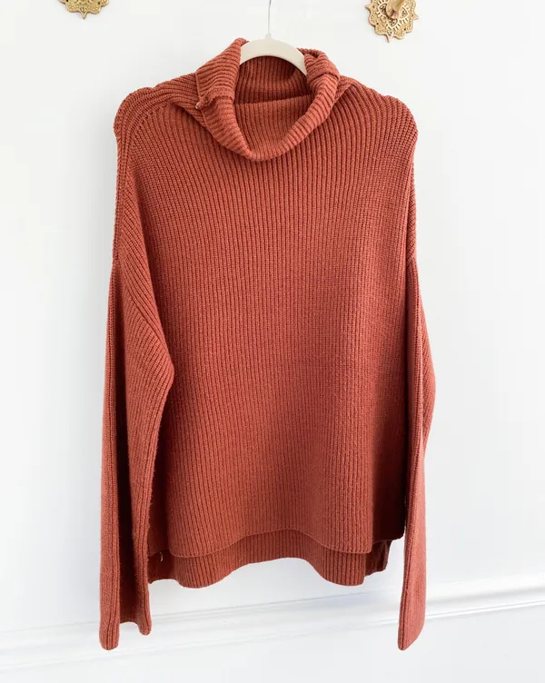 Miracle USA Vici Boutique Orange Rust Turtleneck Flare Sleeve Sweater - Image 2