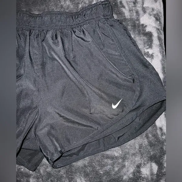 Nike Tempo Shorts Size Medium - Image 2