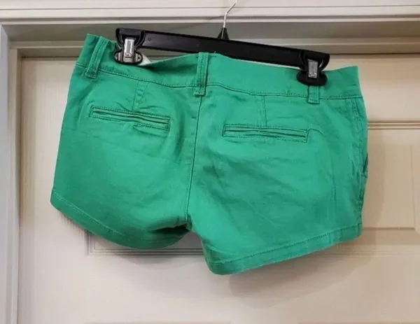 California & company are a size 28/6. - Image 2