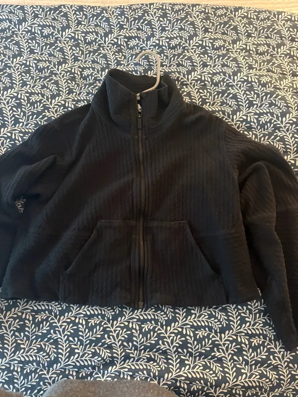Lululemon Full-Zip Jacket - Image 2