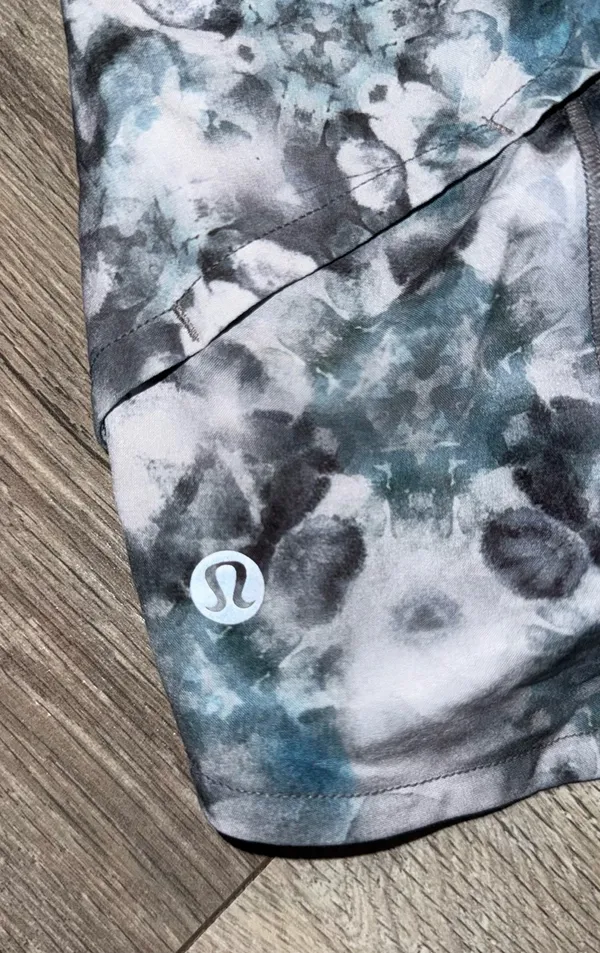 Speed up Lululemon Shorts  - Image 3