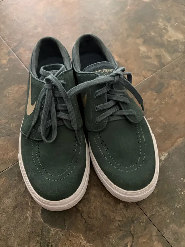 Nike Shoes - Image 2
