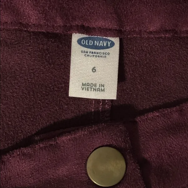 Old Navy Snap Button Mini Skirt Burgundy Microsuede Women’s 6 - Image 4