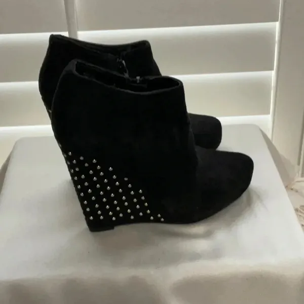 JUST Fab - Image 2