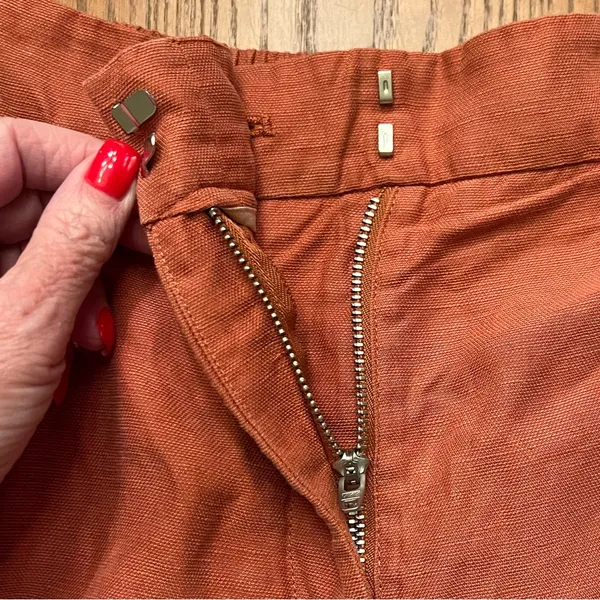 Aritzia Wilfred Fable‎ High-Rise Pleated Linen Mini Shorts Moroccan Spice Size 2 - Image 11