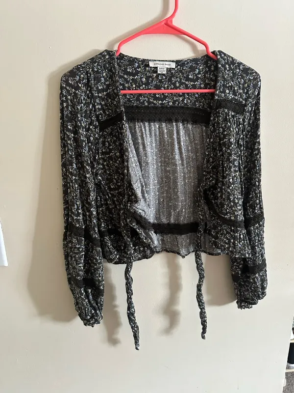 American Eagle Floral Top - Image 2