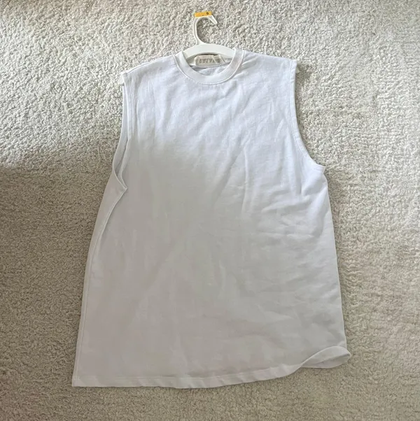 dress White - Image 2