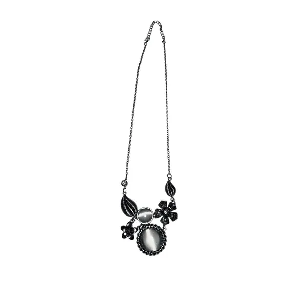 Paparazzi Exquisitely Eden White Statement Necklace Floral Silver Women One Size - Image 3
