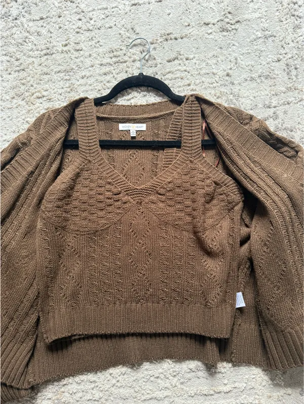 Woven Heart Brown sweater set - Image 2
