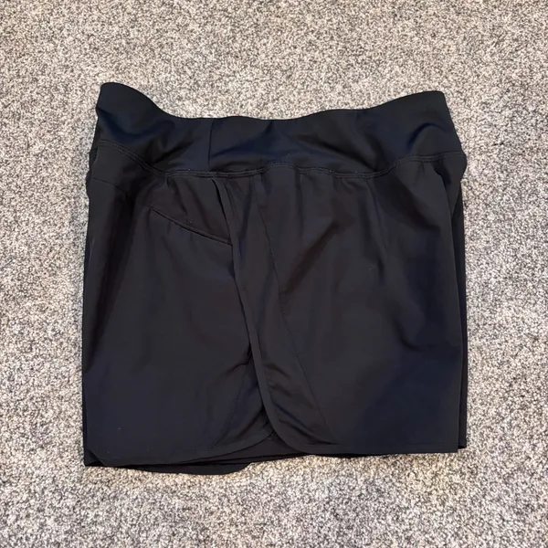 Apana Women's Athletic Shorts Black, Size M - Image 6