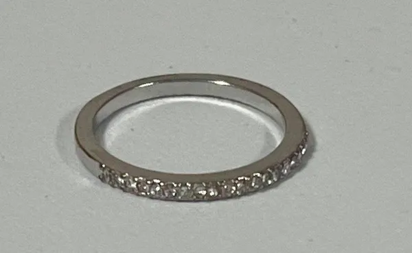 Silver Diamonds Diamond Band Ring Jewelry Size 8 💍 - Image 4