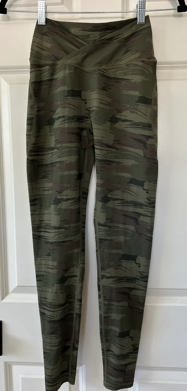 Alphalete Leggings - Image 2