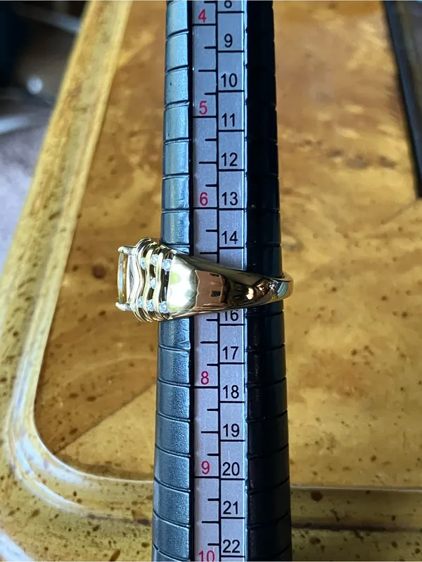 Golden Apatite Moissanite Ring Size 7 Gold - Image 6