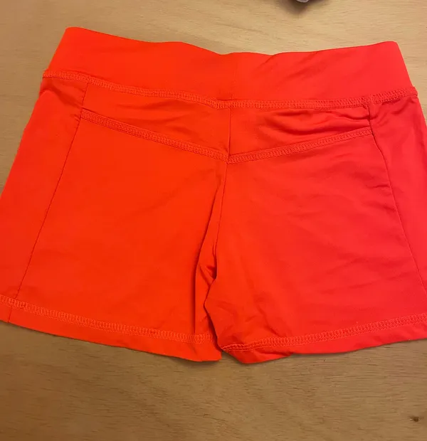 New Women’s Hooters girl Uniform Shorts with a Flaw size Small - Image 3