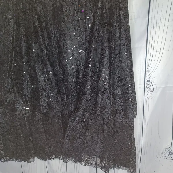 David's Bridal Short Sleeve Illusion Lace Tiered Ruffle Black Homecoming Dress - Image 10