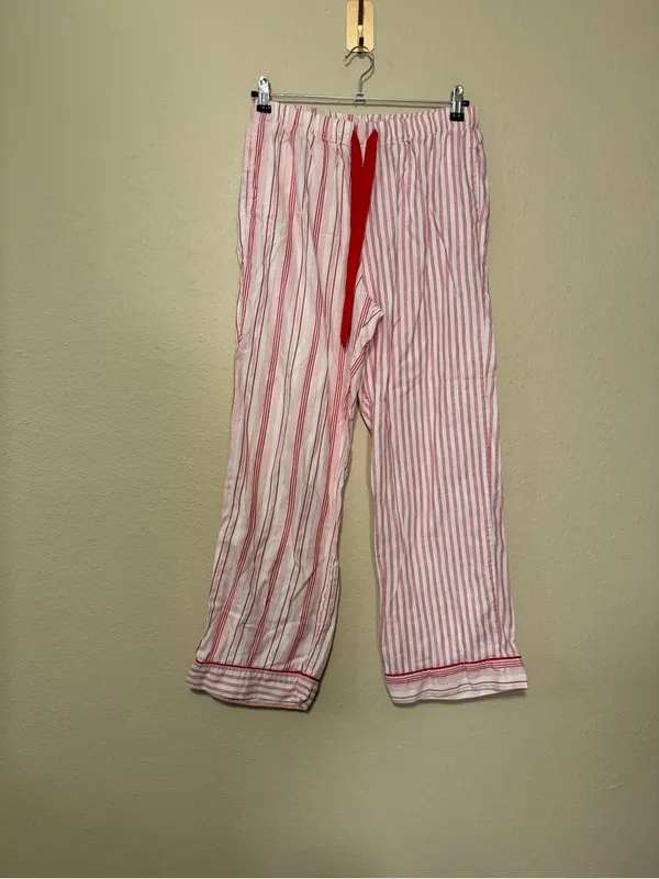Victoria's Secret Candy Cane Striped Pajama Set Size Medium - Image 7