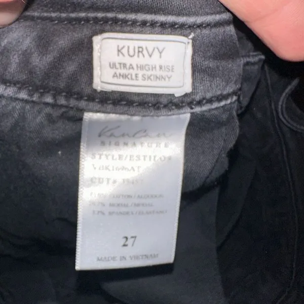 Kancan Kurvy ultra high rise stretchy distressed 27 jeans - Image 2