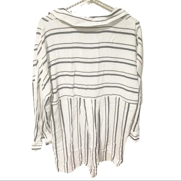 Zara Size XS‎ White Blue Stripe Half Button Quarter Sleeve Thin Knit Top - Image 4