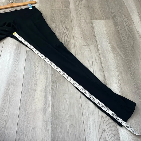 Nike Flare Leggings fitted split leg womens Black (medium) athleisure workout - Image 3