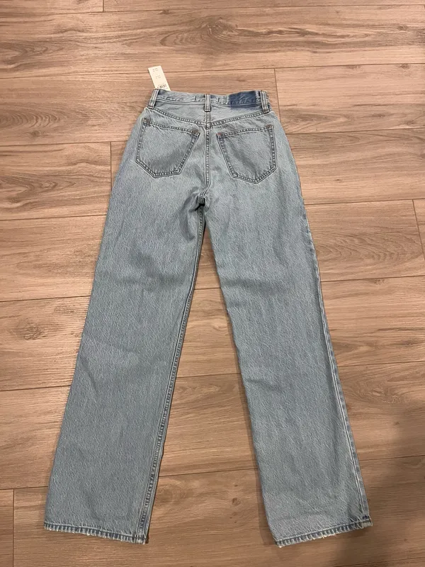 Abercrombie Jeans - Image 2