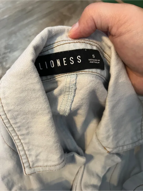 Lioness light blue denim dress size small - Image 7