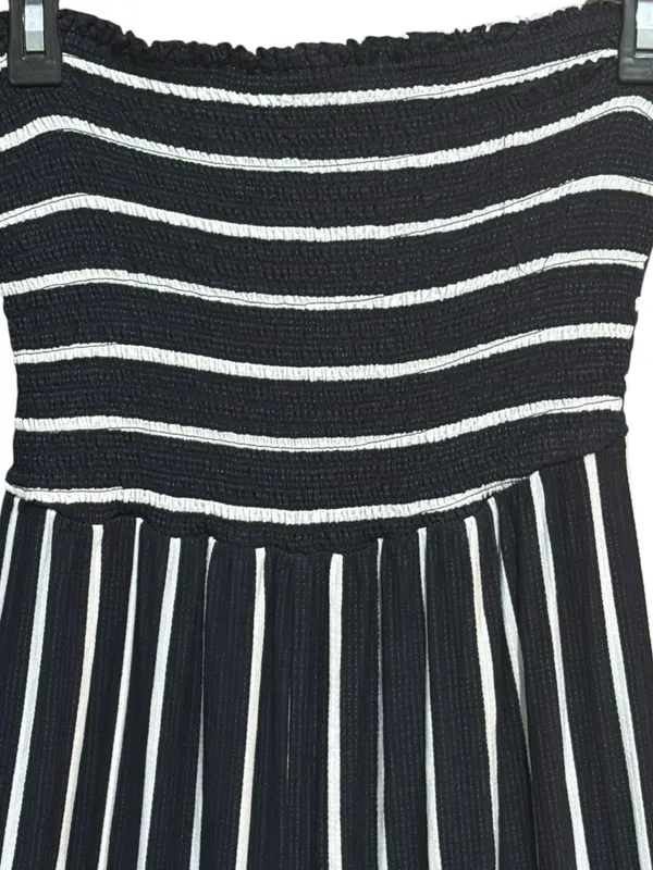 HEM & THREAD Smocked Strapless Wide-Leg Jumpsuit M 14.5” + p2p Black/White EUC - Image 4