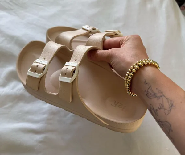 Tan Sandals Size 8.5 - Image 2