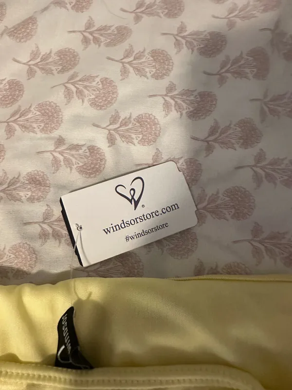 Butter yellow Windsor dress - Image 4