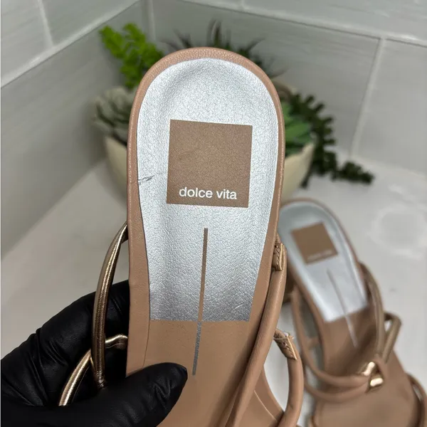 Dolce Vita Women’s Nude Block Heel Sandals Size 9 Square Toe Slip On - Image 4