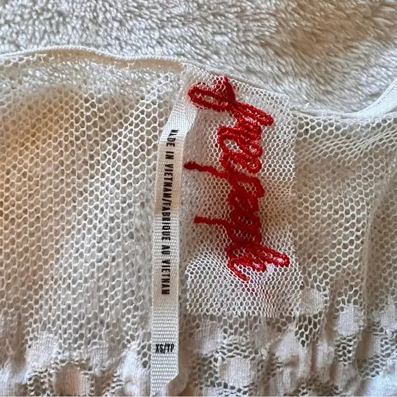 FREE PEOPLE‎ Cream Lace Oversized Short Size XS - Image 4