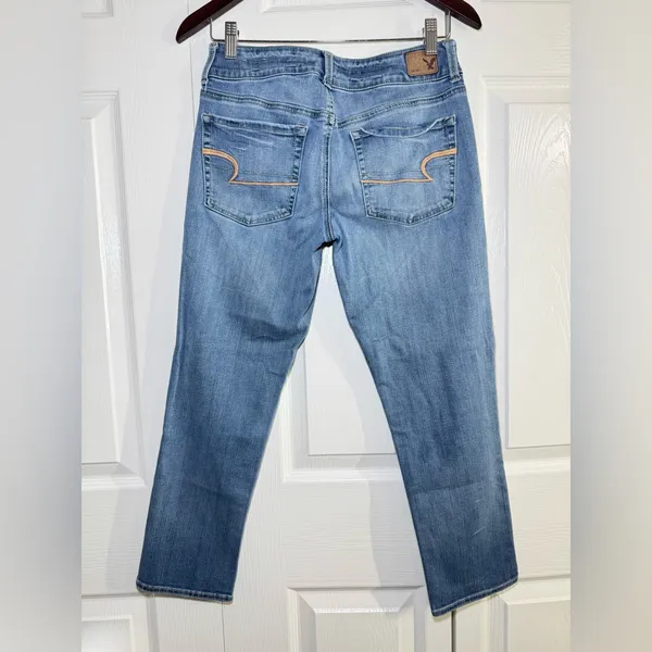 American Eagle Outfitters Light Wash Super Stretch Artist Crop - Size: 6 - Image 2