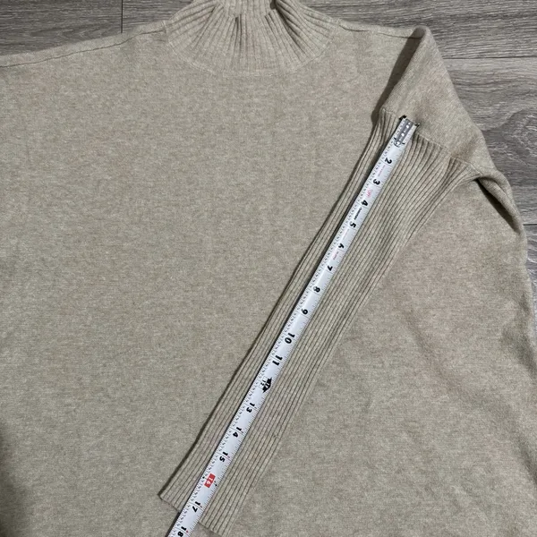 Cyrus Mock Neck Pullover Knit Strechy Sweater Dolman Sleeve‎ Women Small Beige - Image 11