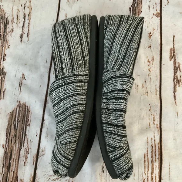 TOMS BLACK‎ WHITE SILVER METALLIC SLIP ONS - Image 4
