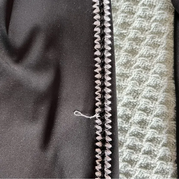 Aerie Offline Goals Black Crochet 7/8 Leggings M Medium - Image 6