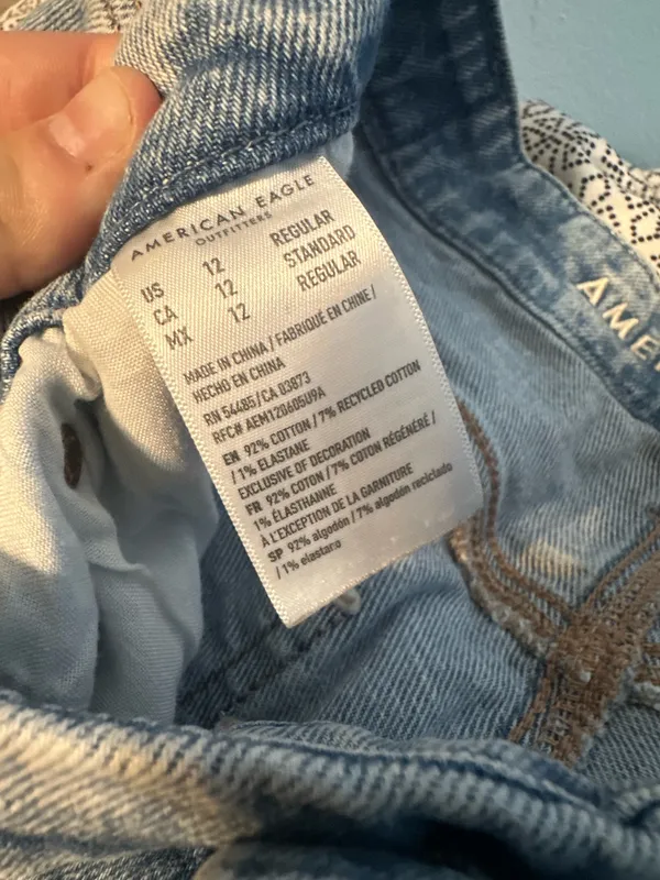 American Eagle Jeans - Image 3