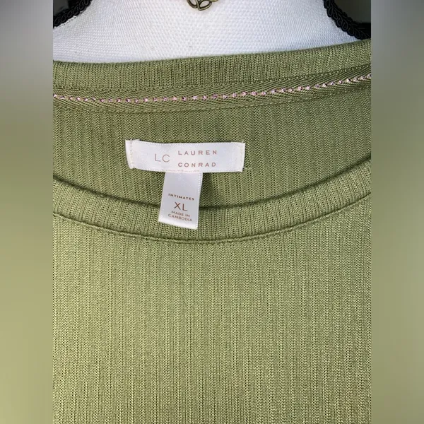 Lauren Conrad Intimates Green Ruffle Top - Image 8