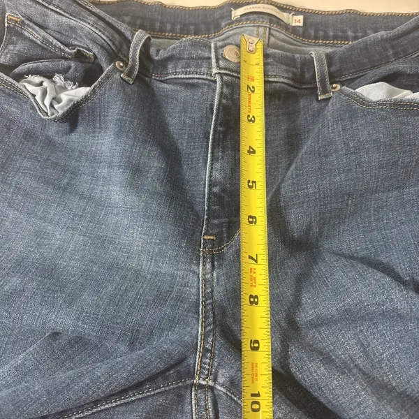 Levi Strauss Classic Bootcut Dark Wash Women's Jeans Size 14‎ - Image 3