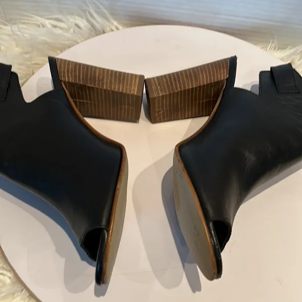 KURT GEIGER Leather Peep Toe Heel Sandals Women's size 40. - Image 8