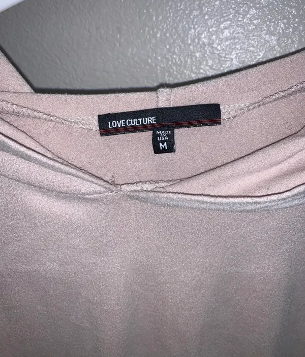Love Culture 2 Piece Suede Set US M - Image 9