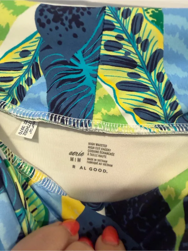 Tropical Aerie V-waist Leaf High-Waist Bikini Bottoms - Blue & Green - Image 2