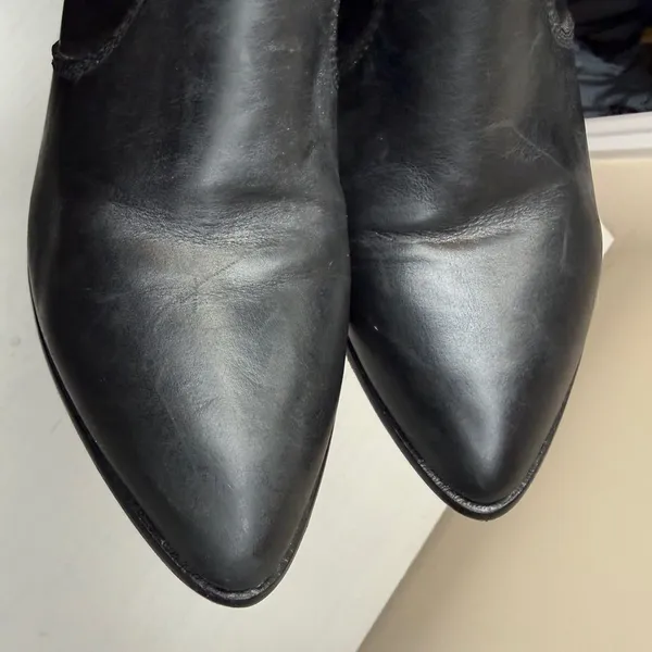 Frye Jennifer Black Leather Ankle Boots Sz 8 Western Americana Country - Image 12