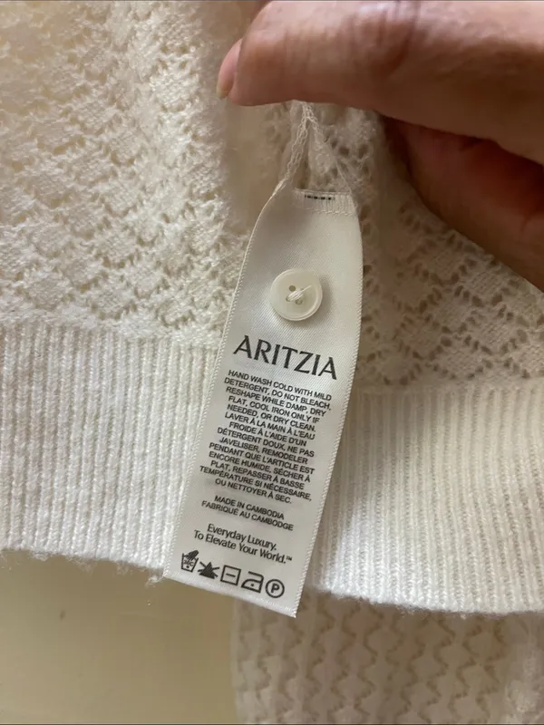 Wilfred Aritzia cashmere wool blend cardigan knit button down size Medium - Image 6