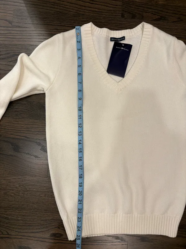 Brandy Melville White Long Sleeve Sweater V-Neck - Image 3