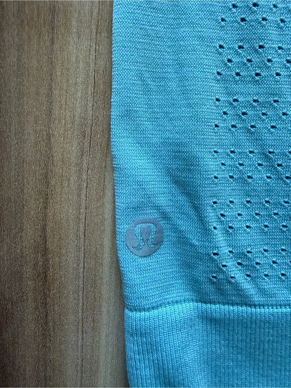 Lululemon Breeze By Muscle Tank II *Squad - size 6 - Image 3