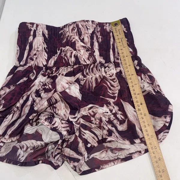 Free People FP Movement Floral Hi Rise Running Athleisure Gym‎ Shorts Size XS - Image 11